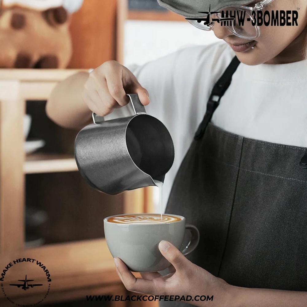  پیچر بمبر مدل GT سیلور اسپات گنجایش 600 میلی لیتر | MHW-3BOMBER GT Milk Pitcher Silver Spot 600ml 