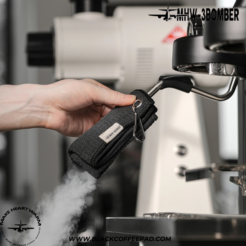  دستمال باریستا بمبر مدل هنگل فلزی 25x35 سانتی متر | MHW-3BOMBER Coffee Cleaning Towel 