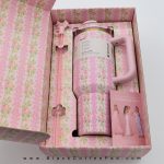   تراول ماگ استنلی مدل لاو شک فنسی گنجایش 1.18 لیتر (اورجینال - لیمیتد ادیشن) | The Stanley X LoveShackFancy Holiday Quencher 40 OZ Limited edition